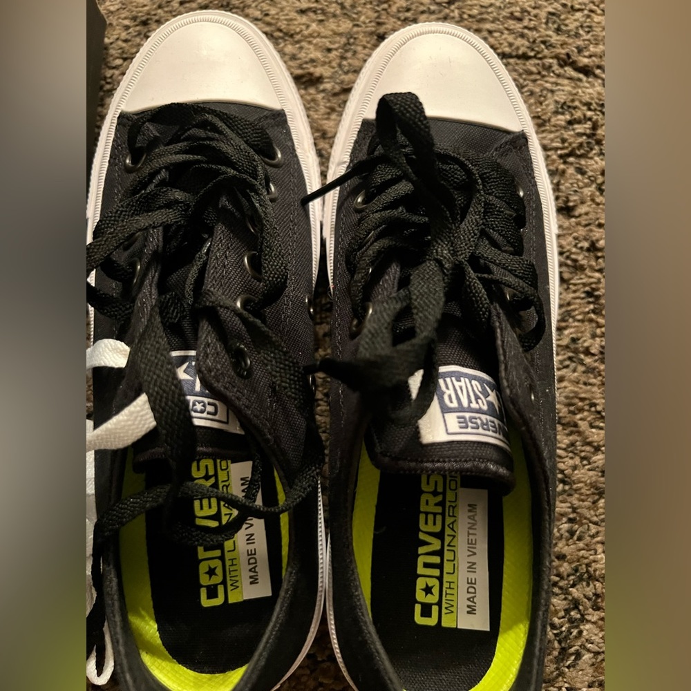 BNIB Converse.  Chuck Taylor 2.  Size 7 women.